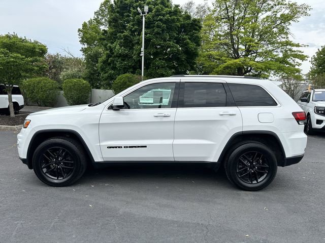 Used 2020 Jeep Grand Cherokee Laredo w/ 18" Wheel & 8.4" Radio Group AWD/4WD image 8