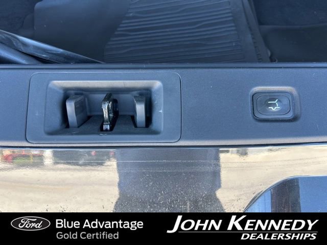 Certified 2025 Ford Expedition Active AWD/4WD image 15