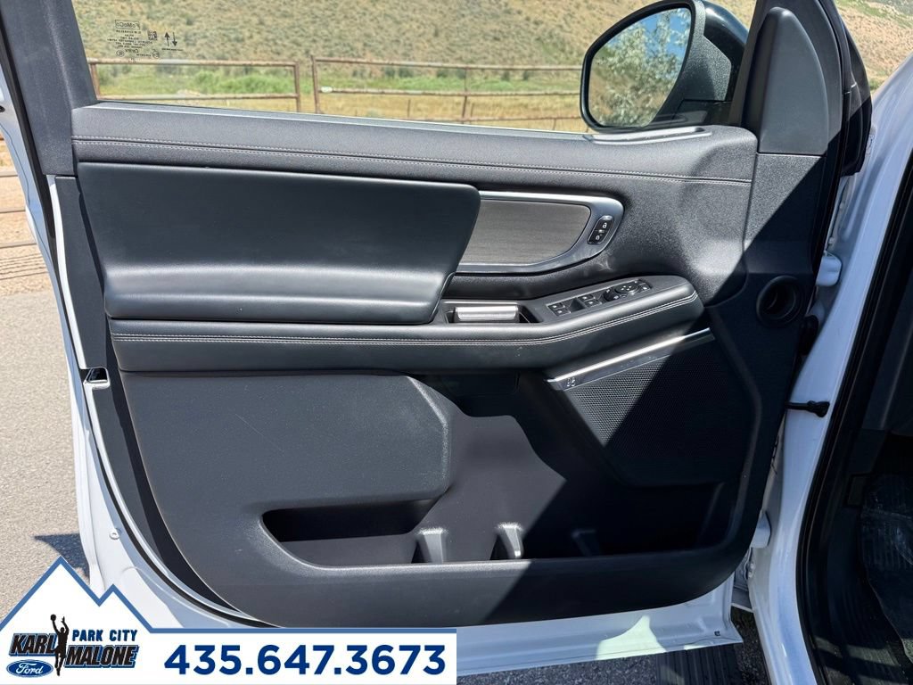 Certified 2025 Ford Expedition Max Platinum AWD/4WD image 13
