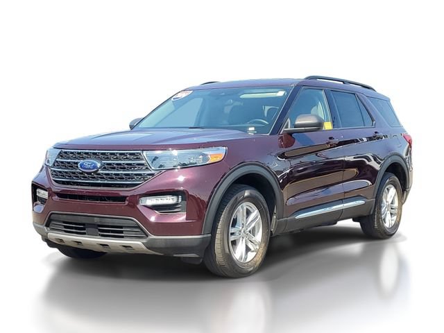 Certified 2023 Ford Explorer XLT w/ Equipment Group 202A AWD/4WD image 2