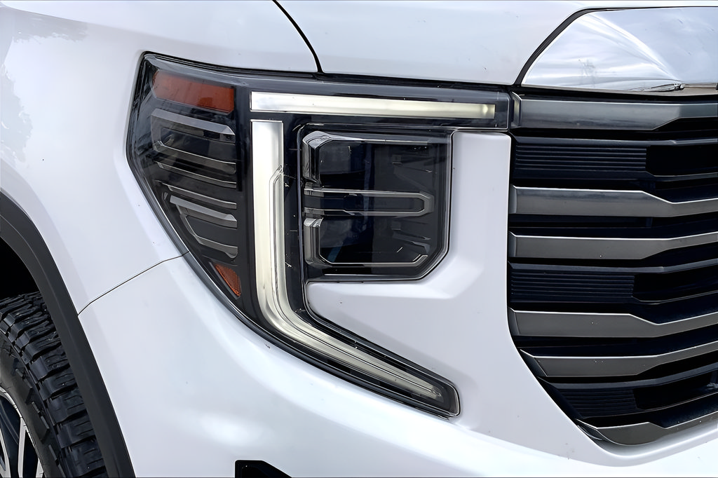 Used 2023 GMC Sierra 1500 AT4 w/ AT4 Preferred Package AWD/4WD image 33