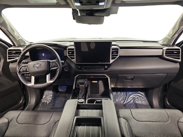Used 2024 Toyota Tundra Limited AWD/4WD image 9