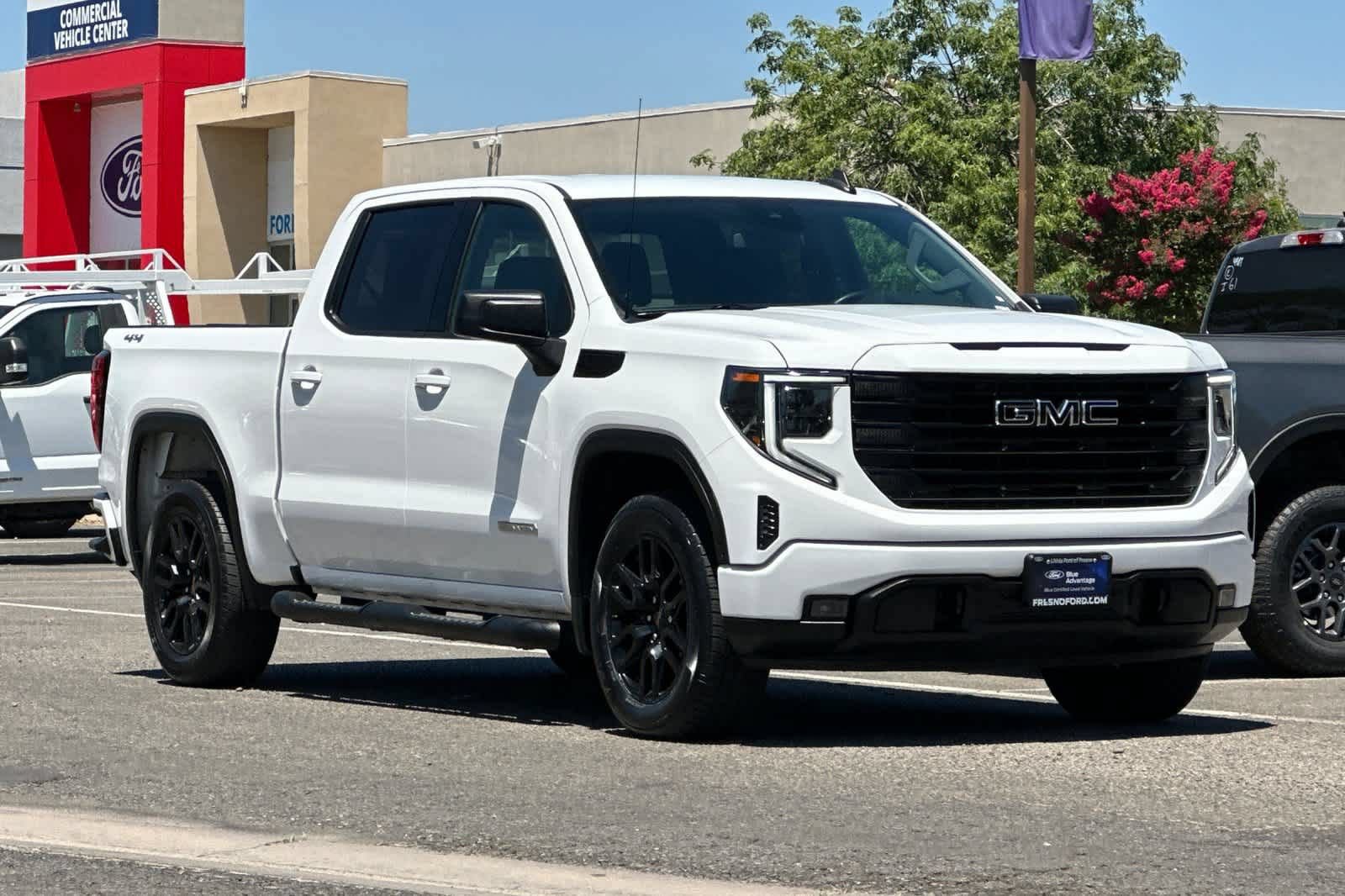 Used 2023 GMC Sierra 1500 Elevation AWD/4WD image 10