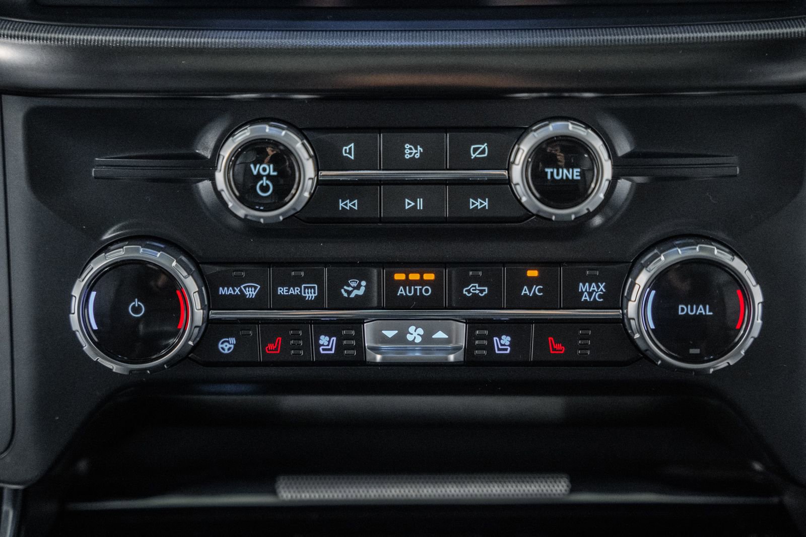 Certified 2023 Ford F150 Platinum w/ Max Trailer Tow Package image 32