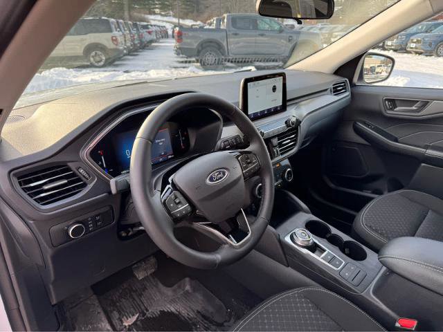 Certified 2025 Ford Escape Active w/ Cold Weather Package image 16