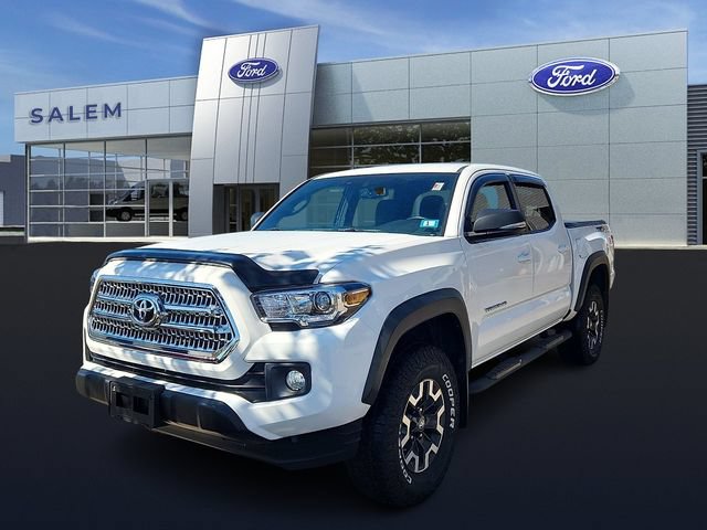 Used 2017 Toyota Tacoma TRD Off-Road w/ Tow Package (A/T) AWD/4WD image 6