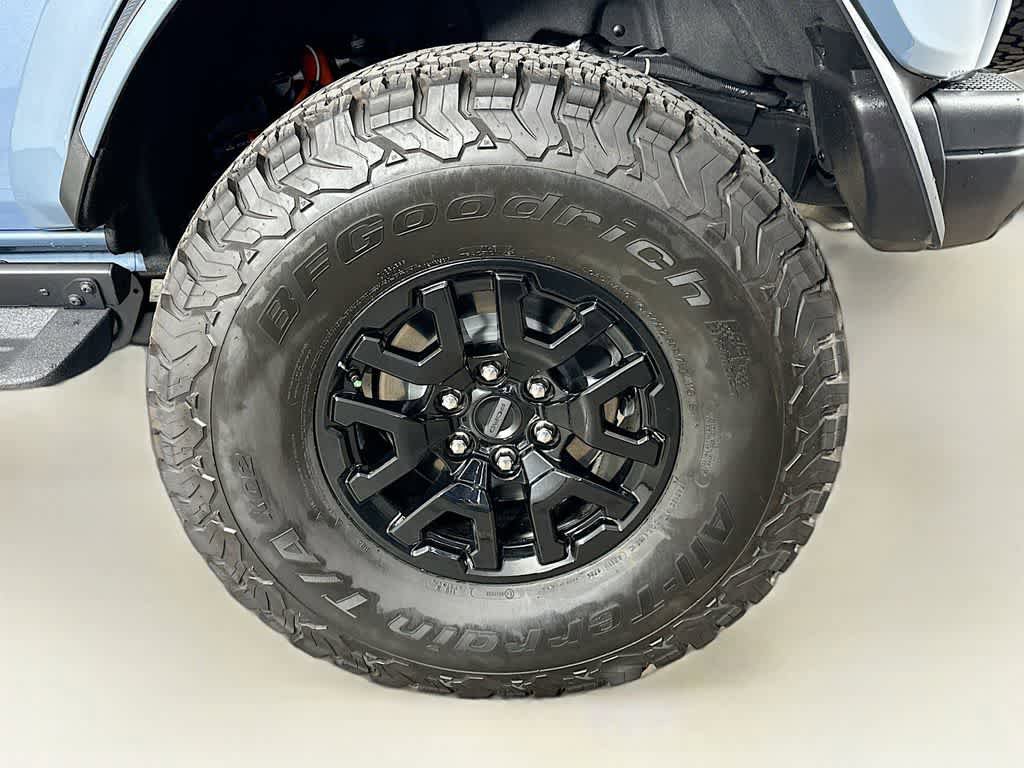 Certified 2025 Ford Bronco Raptor w/ Interior Carbon Fiber Pack AWD/4WD image 8