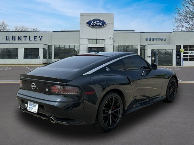 Used 2024 Nissan Z Performance w/ Floor Mat Package RWD image 4