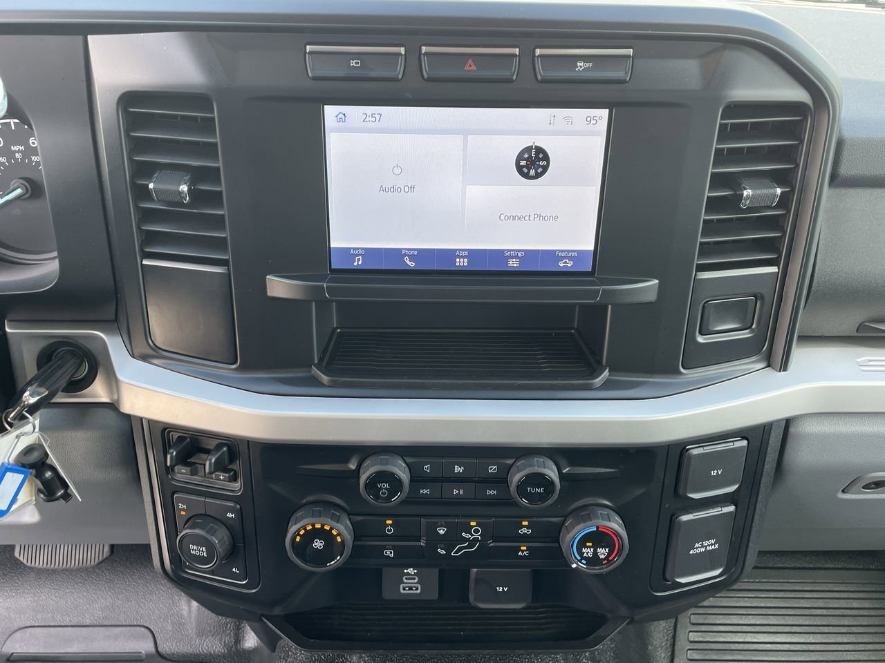 Certified 2024 Ford F350 XLT w/ 360-Degree Camera Package AWD/4WD image 20
