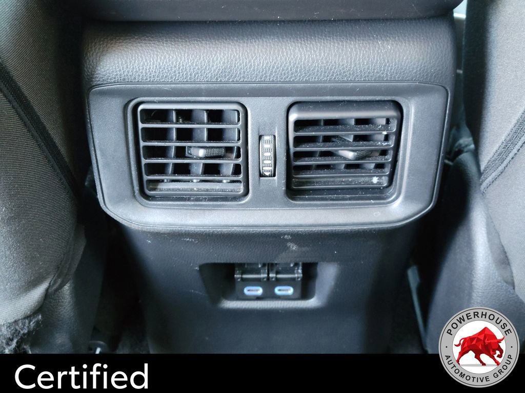 Used 2022 Toyota RAV4 XLE image 17