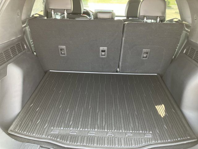 Certified 2025 Ford Escape SE w/ PHEV Premium Package FWD image 15