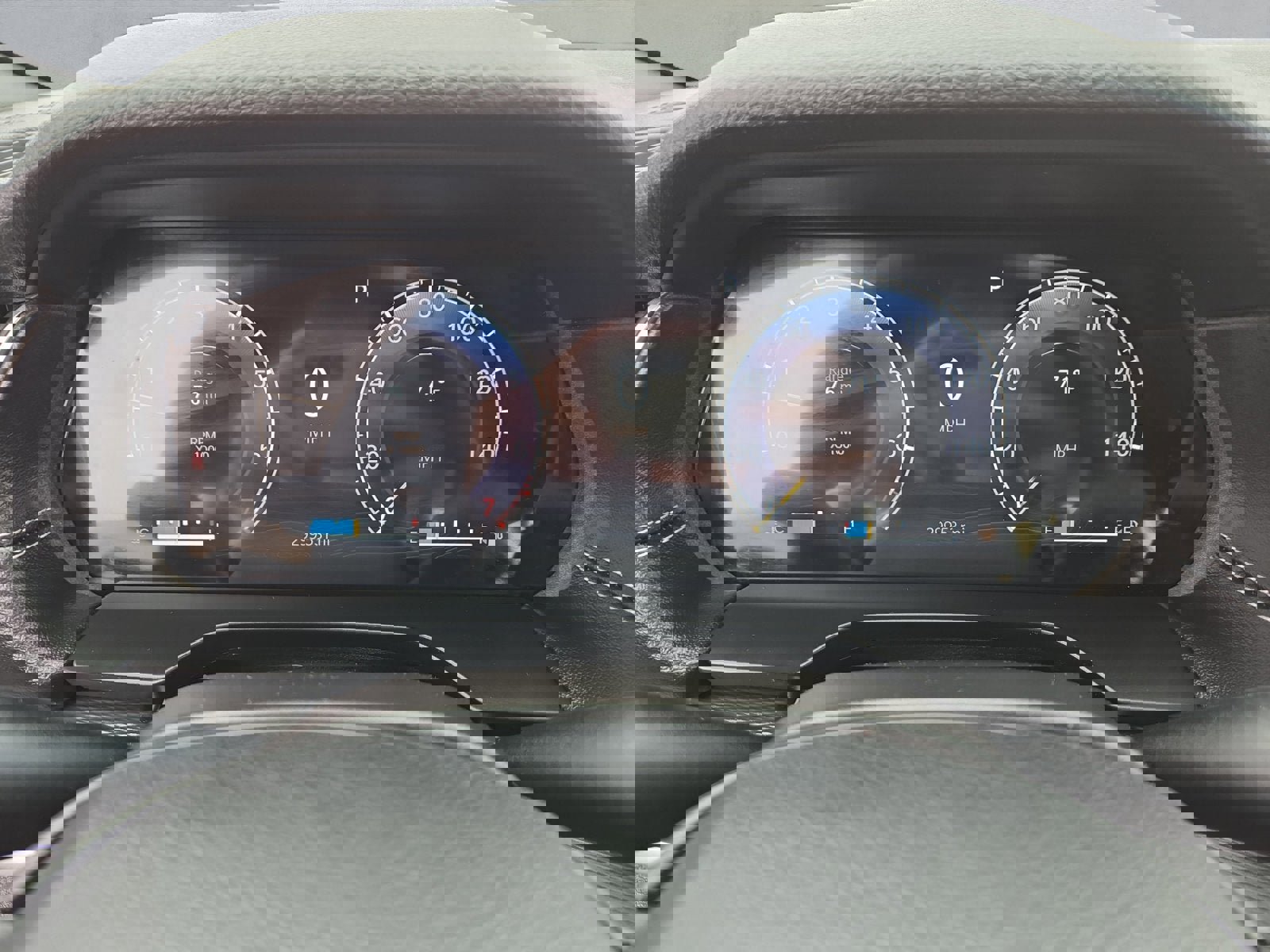 Used 2023 Jeep Grand Cherokee L Laredo image 16