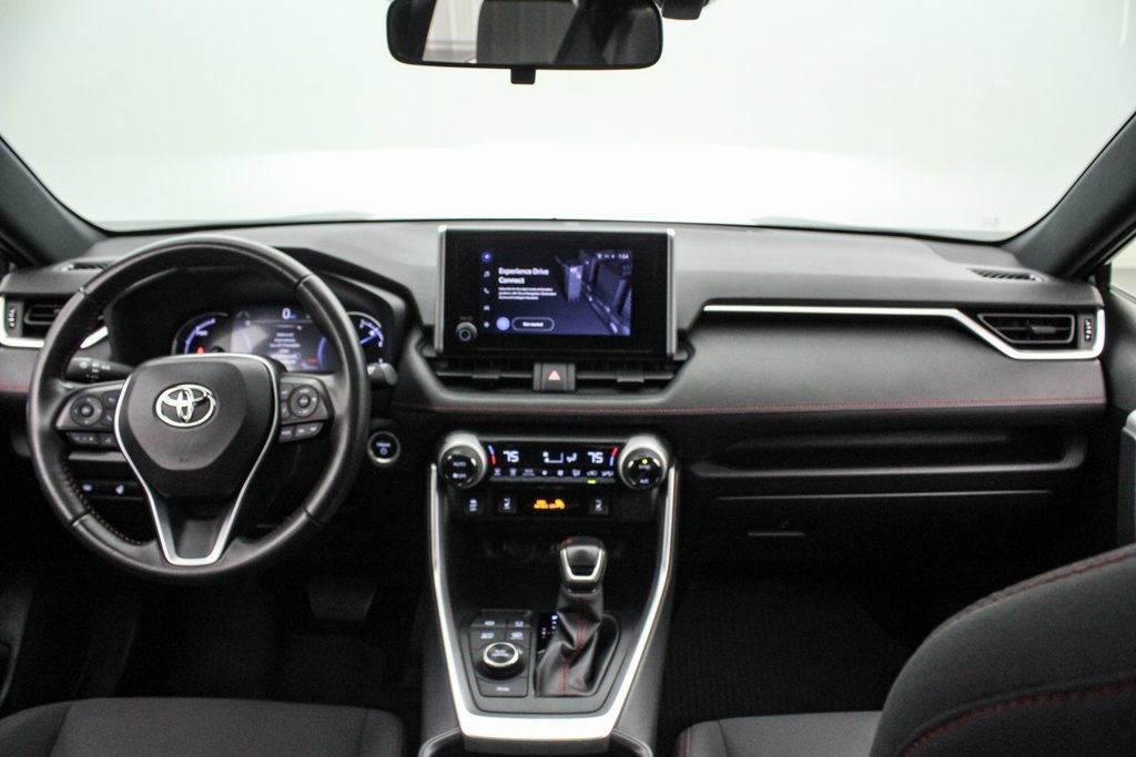 Used 2023 Toyota RAV4 SE image 14