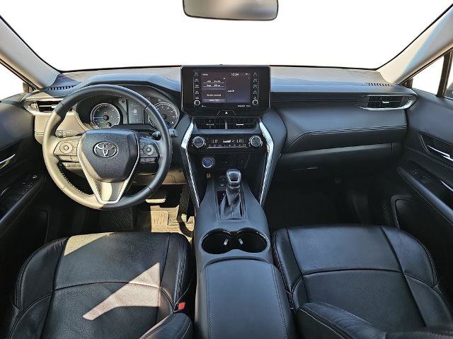 Used 2021 Toyota Venza LE AWD/4WD image 9