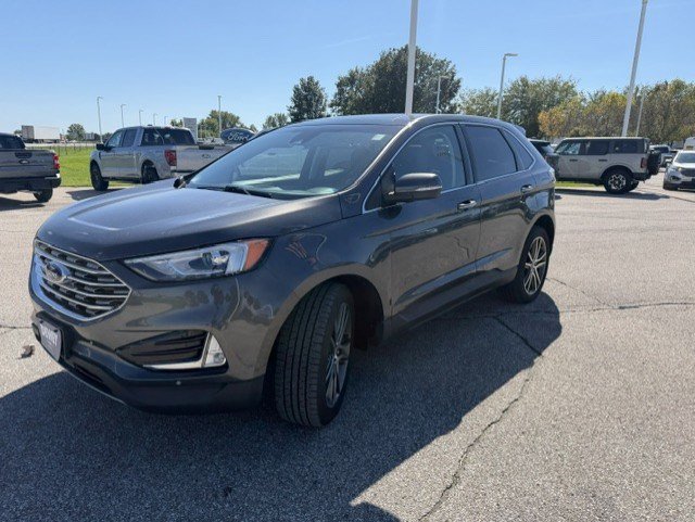 Certified 2020 Ford Edge Titanium w/ Class II Trailer Tow Package AWD/4WD image 3