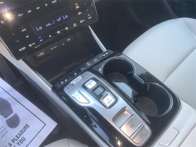 Used 2024 Hyundai Tucson Limited image 22