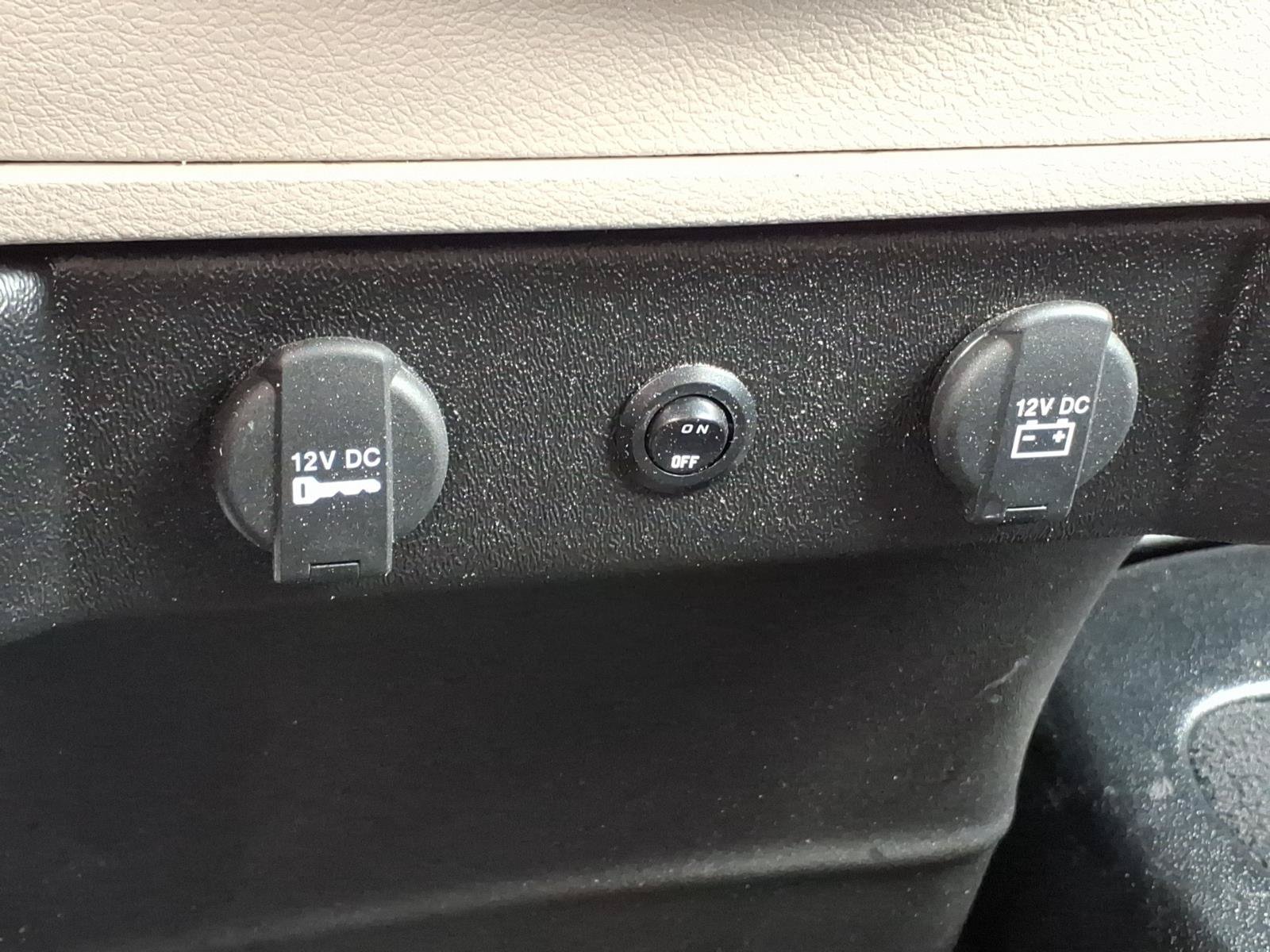 Used 2019 Dodge Grand Caravan SXT FWD image 19