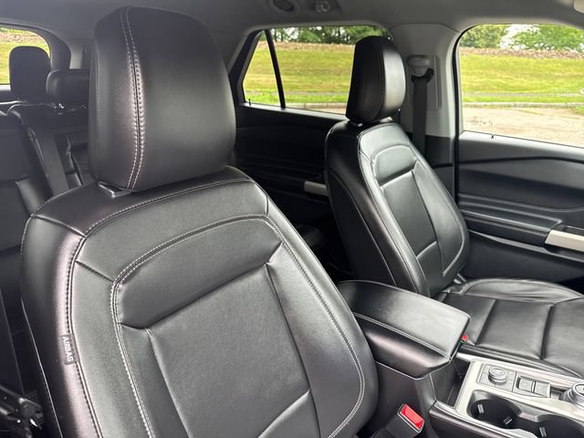 Certified 2023 Ford Explorer XLT w/ Equipment Group 202A AWD/4WD image 40