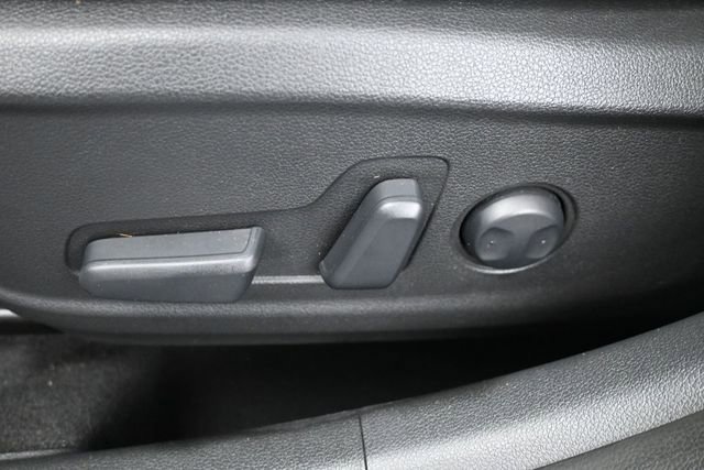 Used 2020 Hyundai Kona Ultimate FWD image 12