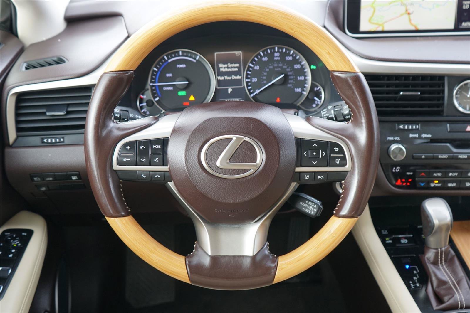 Used 2018 Lexus RX 450hL Premium w/ Premium Package AWD/4WD image 27