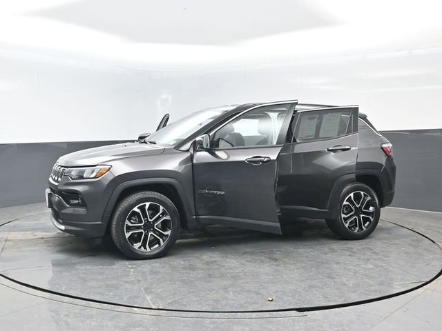 Used 2023 Jeep Compass Limited AWD/4WD image 28