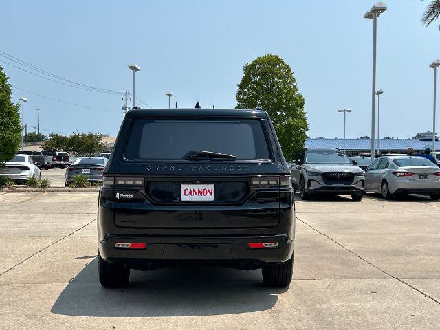 Used 2023 Jeep Grand Wagoneer Series III w/ Quick Order Packagew 28T AWD/4WD image 4