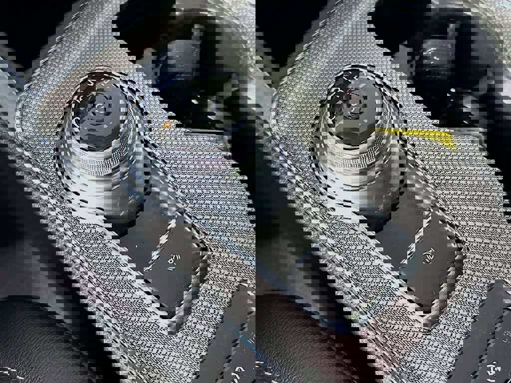 Certified 2021 Ford Edge ST w/ Equipment Group 401A image 18