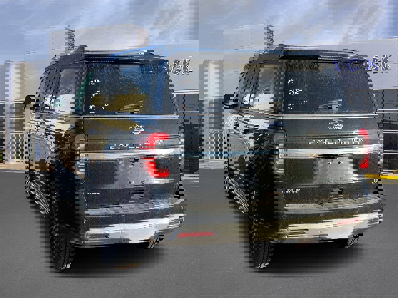 Certified 2023 Ford Expedition Max Limited image 3