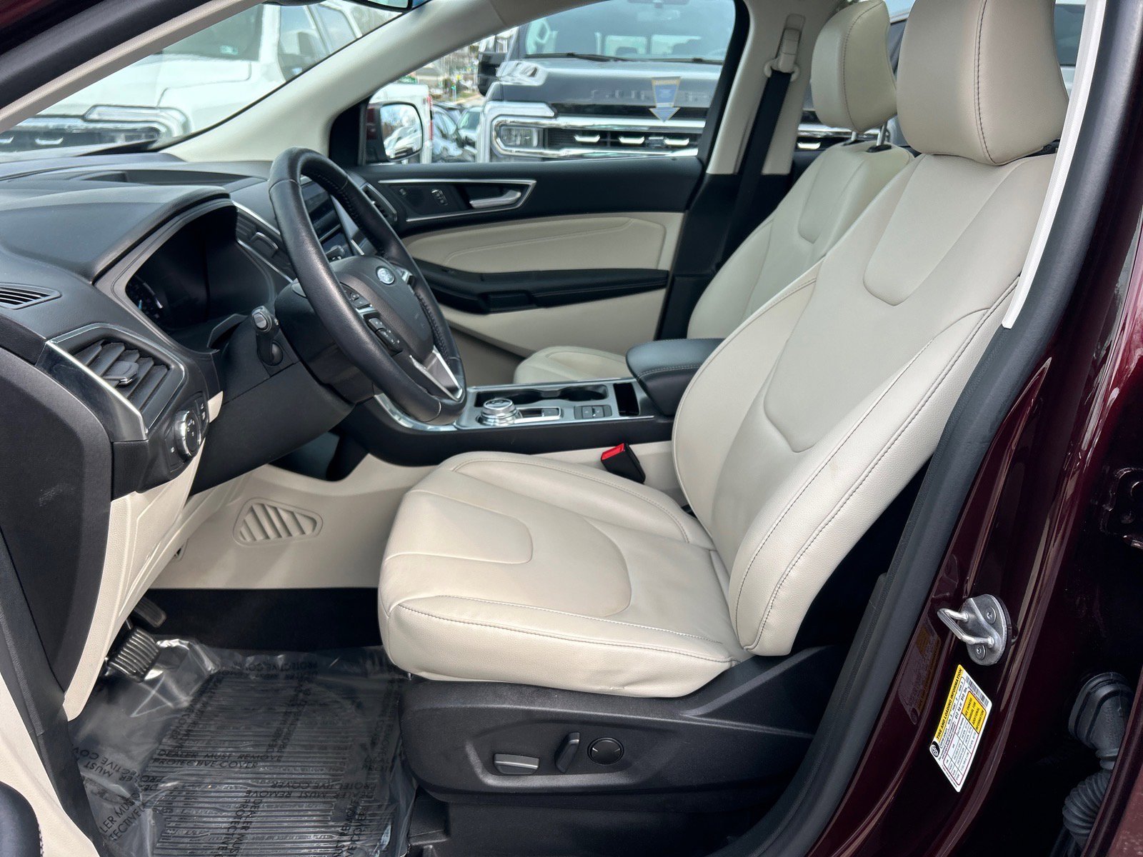 Certified 2022 Ford Edge Titanium image 9