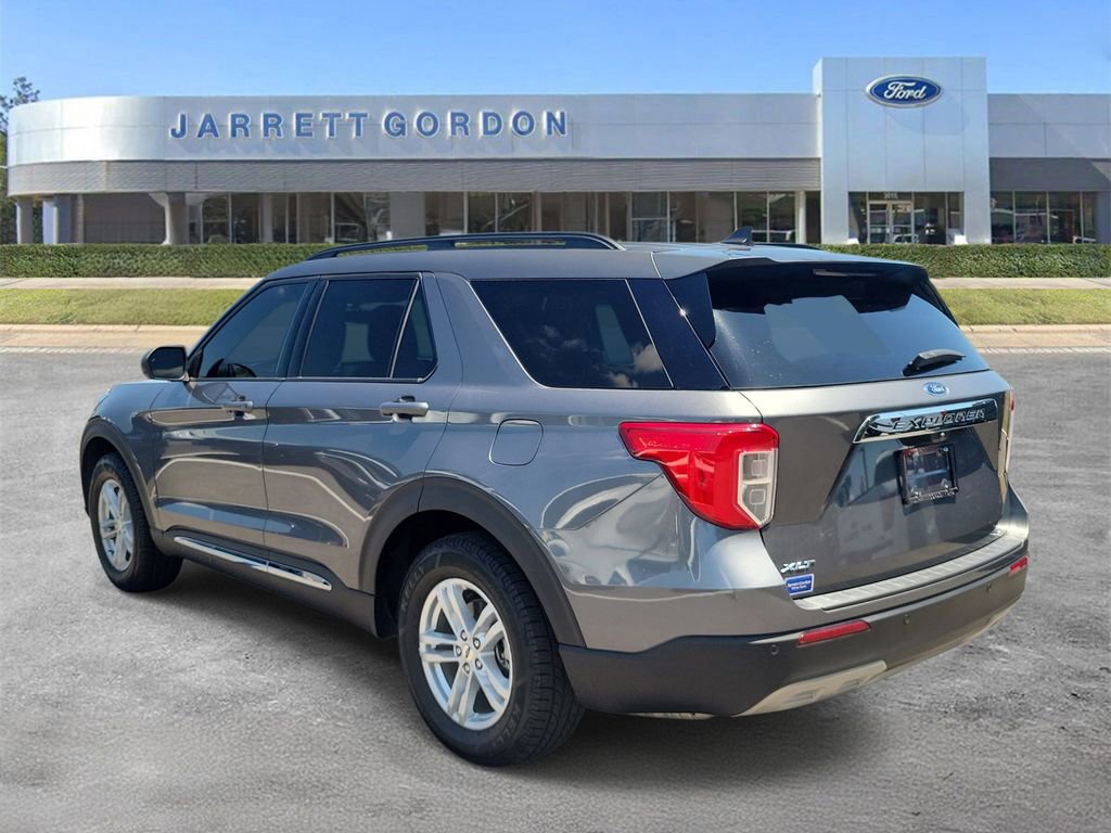 Certified 2023 Ford Explorer XLT w/ Equipment Group 202A RWD image 3
