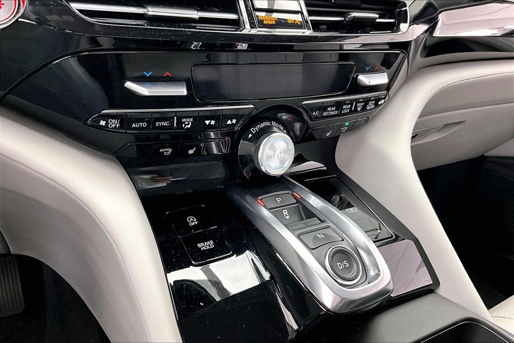 Used 2025 Acura MDX w/ Technology Package FWD image 32