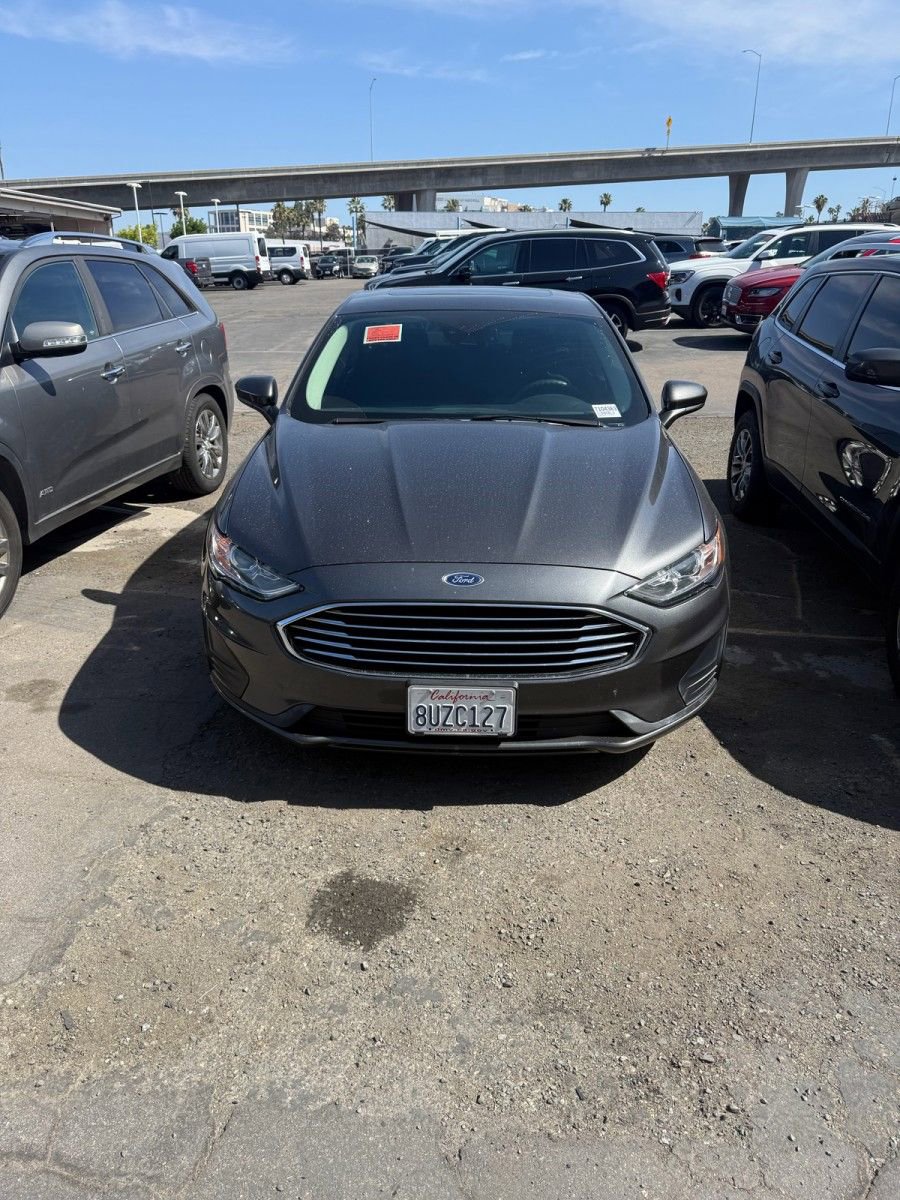 Certified 2020 Ford Fusion SE FWD image 2