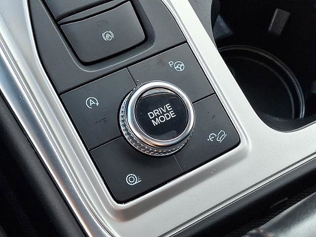 Certified 2021 Ford Explorer Platinum w/ Equipment Group 601A image 27