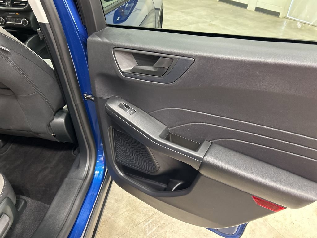 Certified 2022 Ford Escape SE w/ Cold Weather Package image 26