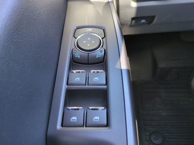 Certified 2025 Ford F250 XLT w/ Tremor Off-Road Package AWD/4WD image 24