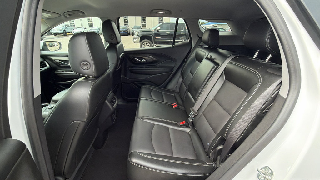 Used 2024 GMC Terrain SLT FWD image 25