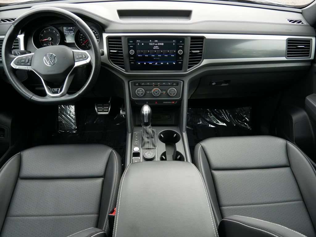 Used 2021 Volkswagen Atlas Cross Sport SE w/ Panoramic Sunroof Package AWD/4WD image 13