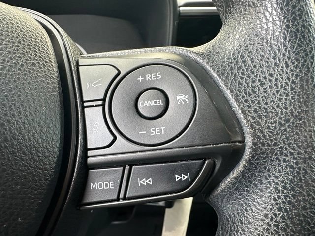 Used 2022 Toyota Corolla LE FWD image 21