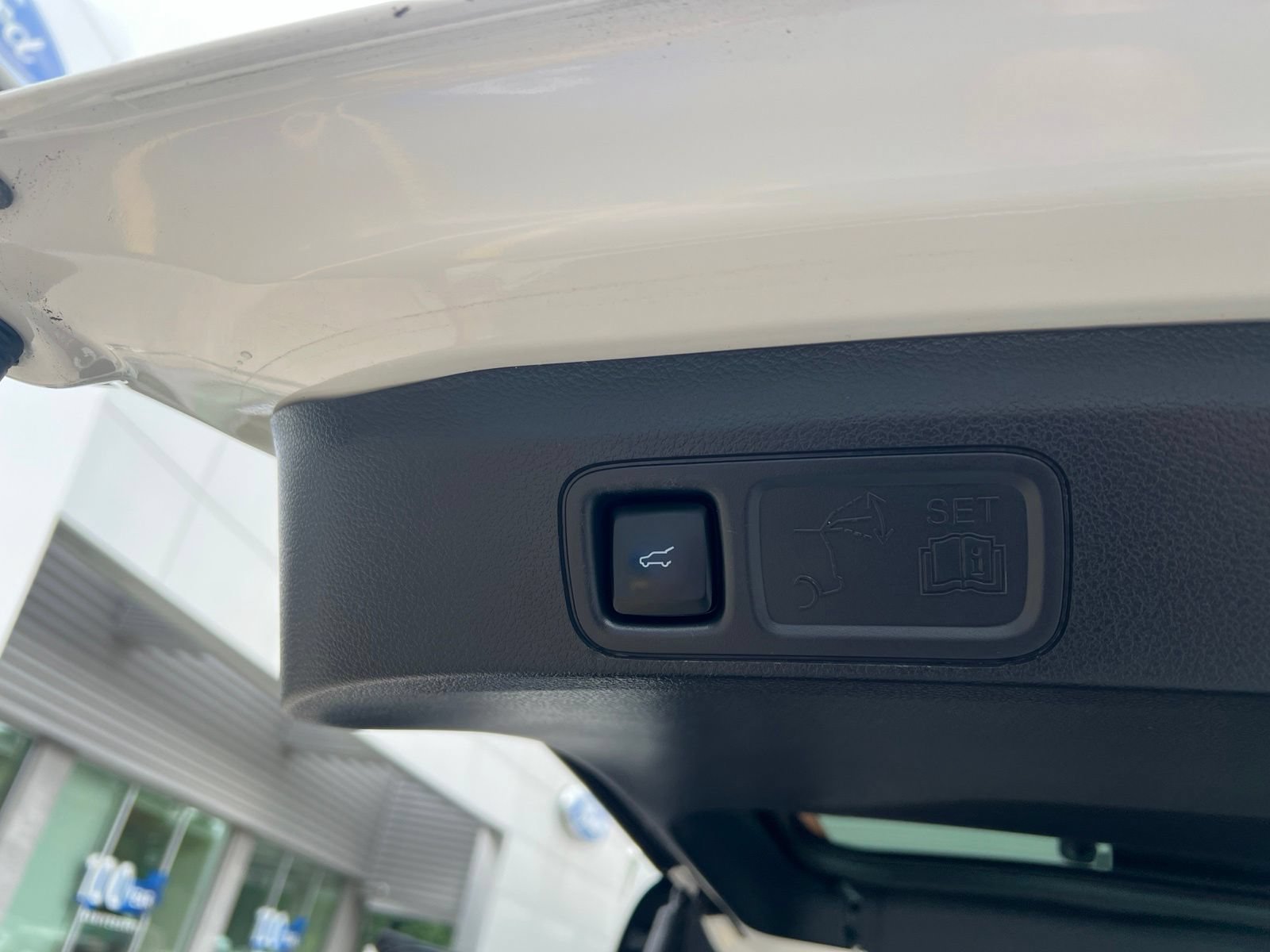 Certified 2024 Ford Expedition Limited AWD/4WD image 11