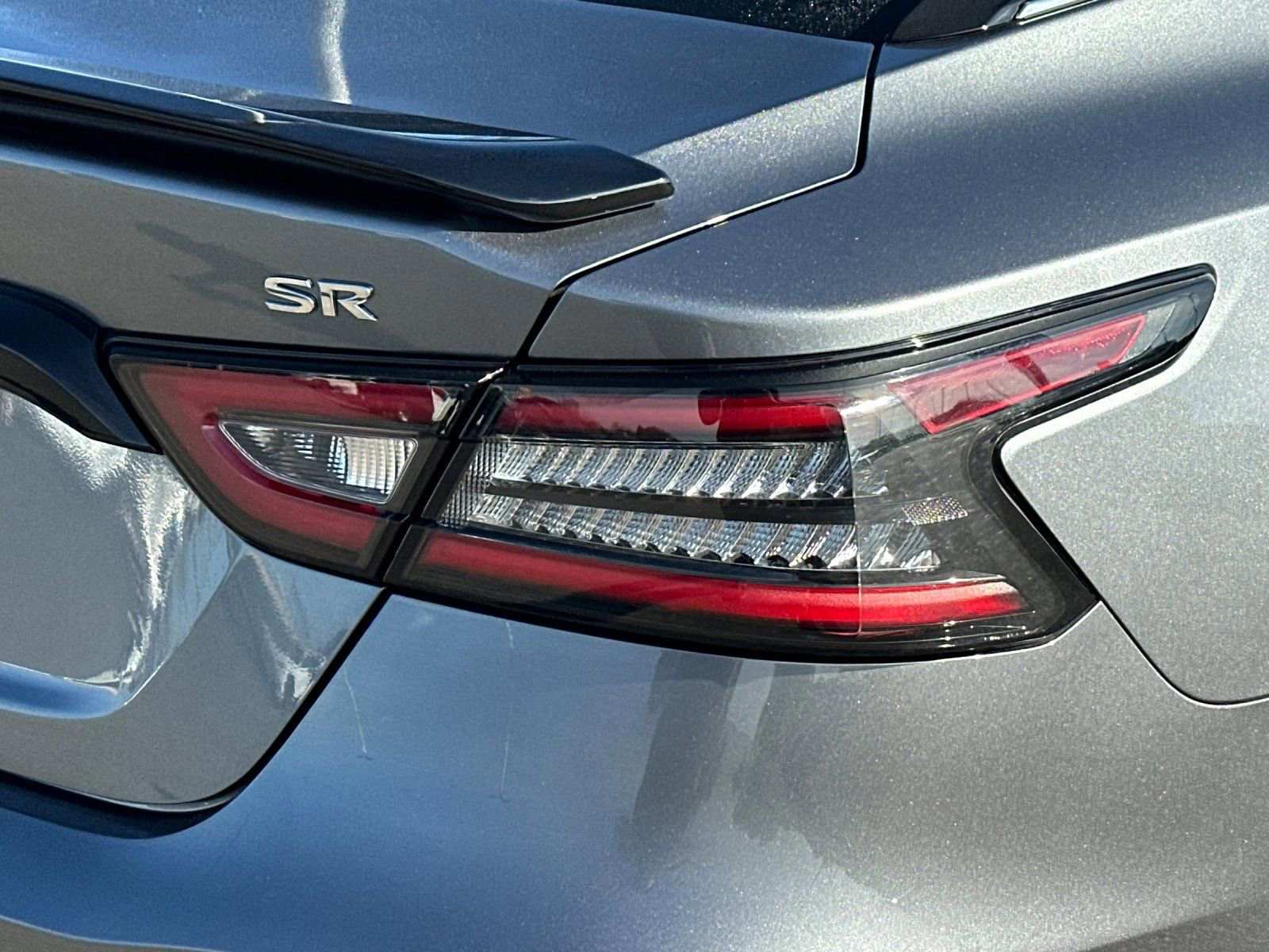 Used 2022 Nissan Maxima SR w/ Sport Mat Group image 24