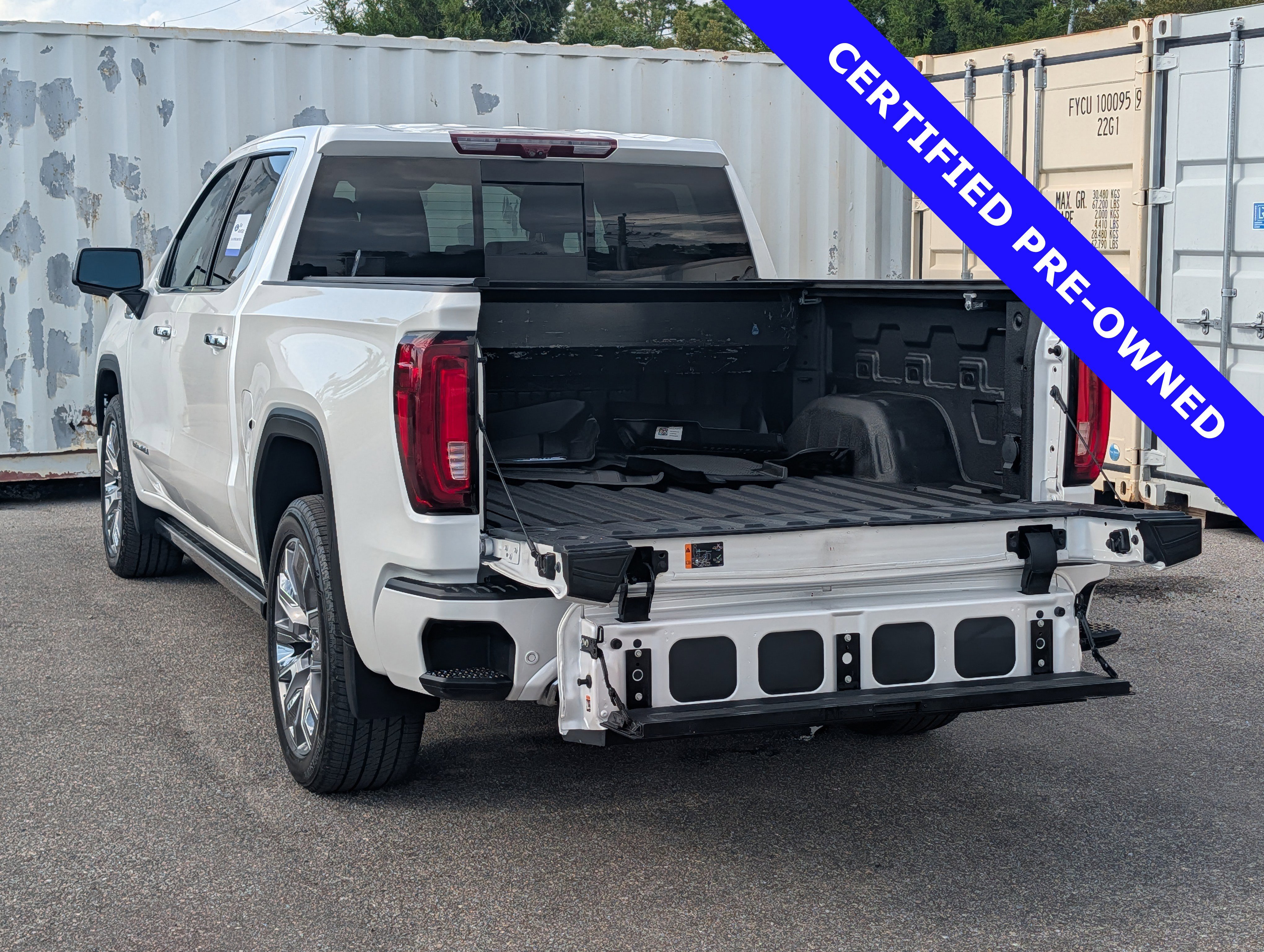 Used 2024 GMC Sierra 1500 Denali AWD/4WD image 14
