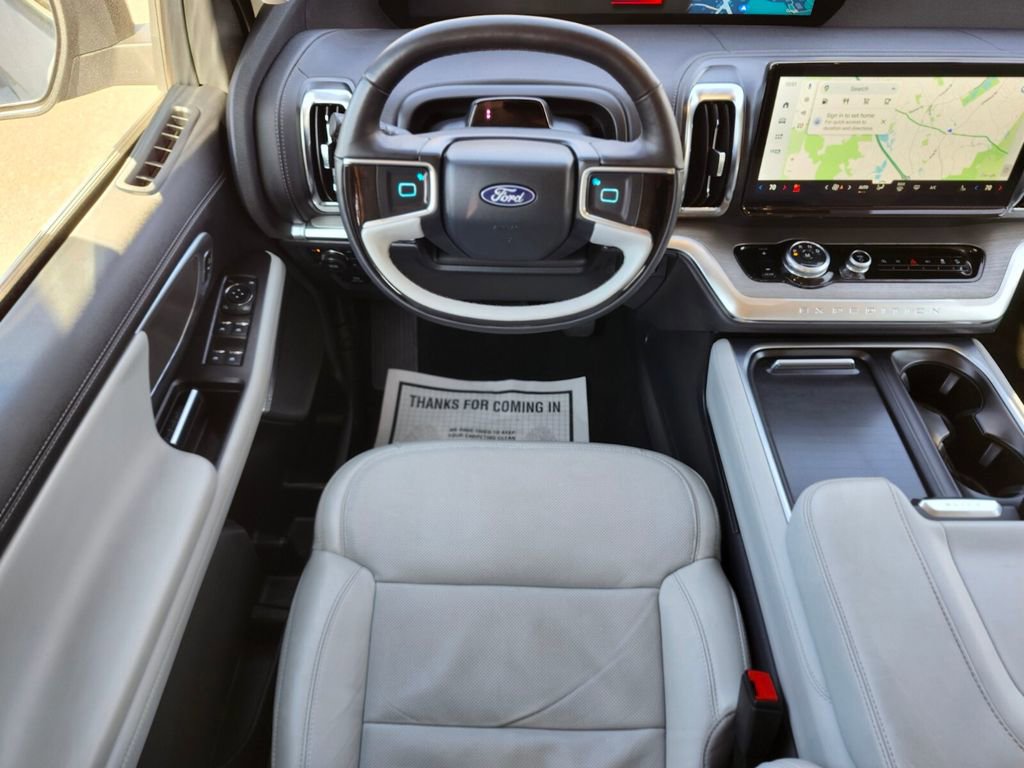 Certified 2025 Ford Expedition Platinum image 13
