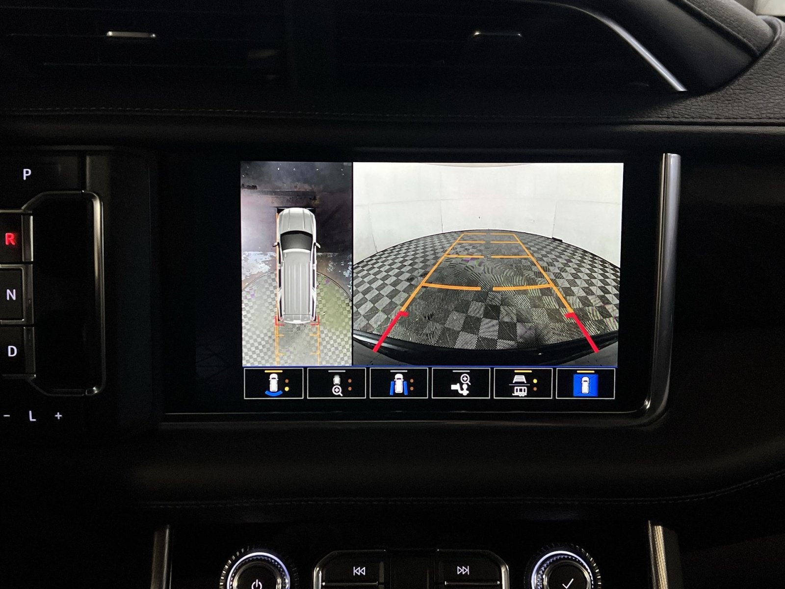 Used 2022 GMC Yukon Denali AWD/4WD image 19