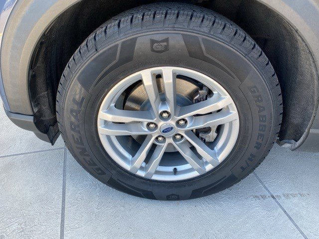 Certified 2021 Ford Explorer XLT w/ Equipment Group 202A image 34