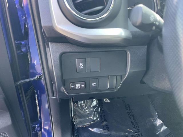 Used 2023 Toyota Tacoma SR5 w/ Technology Package AWD/4WD image 15