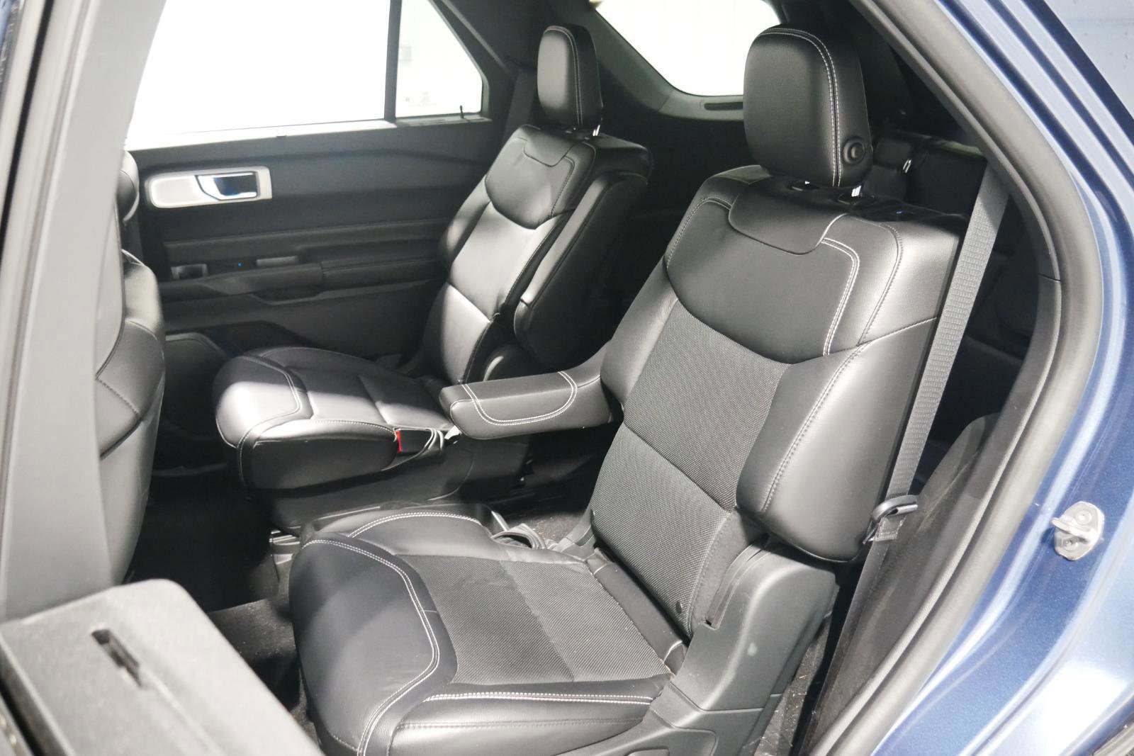 Certified 2020 Ford Explorer ST w/ ST Street Pack image 11