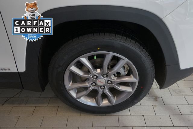 Used 2022 GMC Terrain SLT image 15