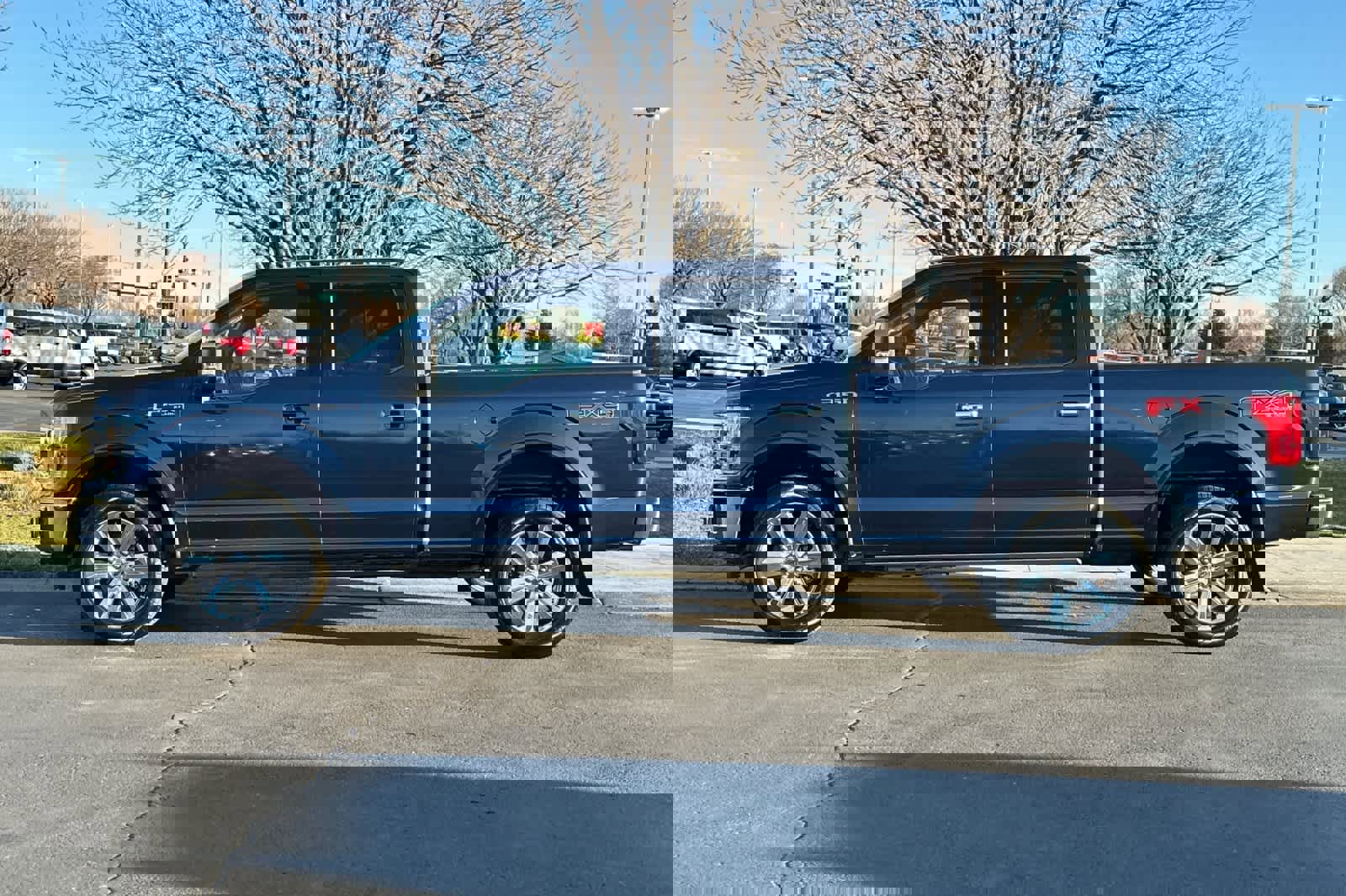 Certified 2019 Ford F150 Lariat w/ Equipment Group 502A Luxury image 5