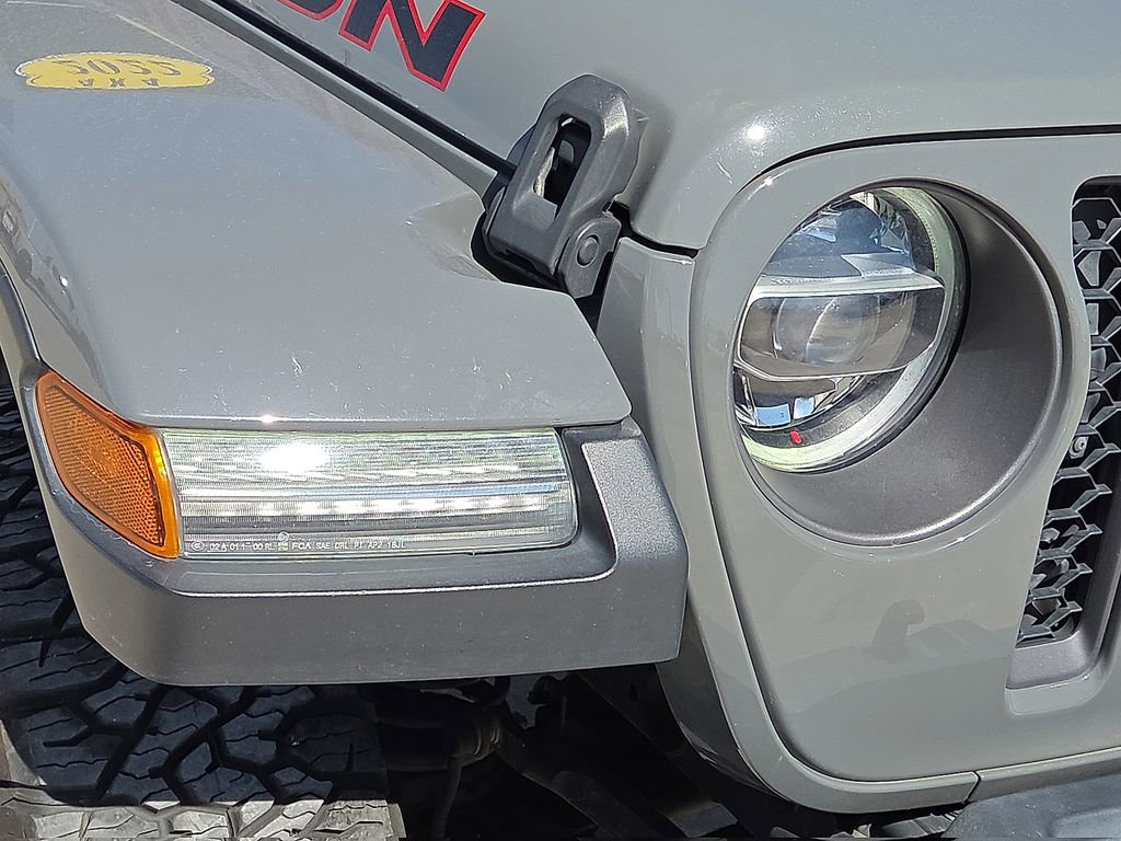 Used 2022 Jeep Wrangler Unlimited Rubicon w/ LED Lighting Group AWD/4WD image 10