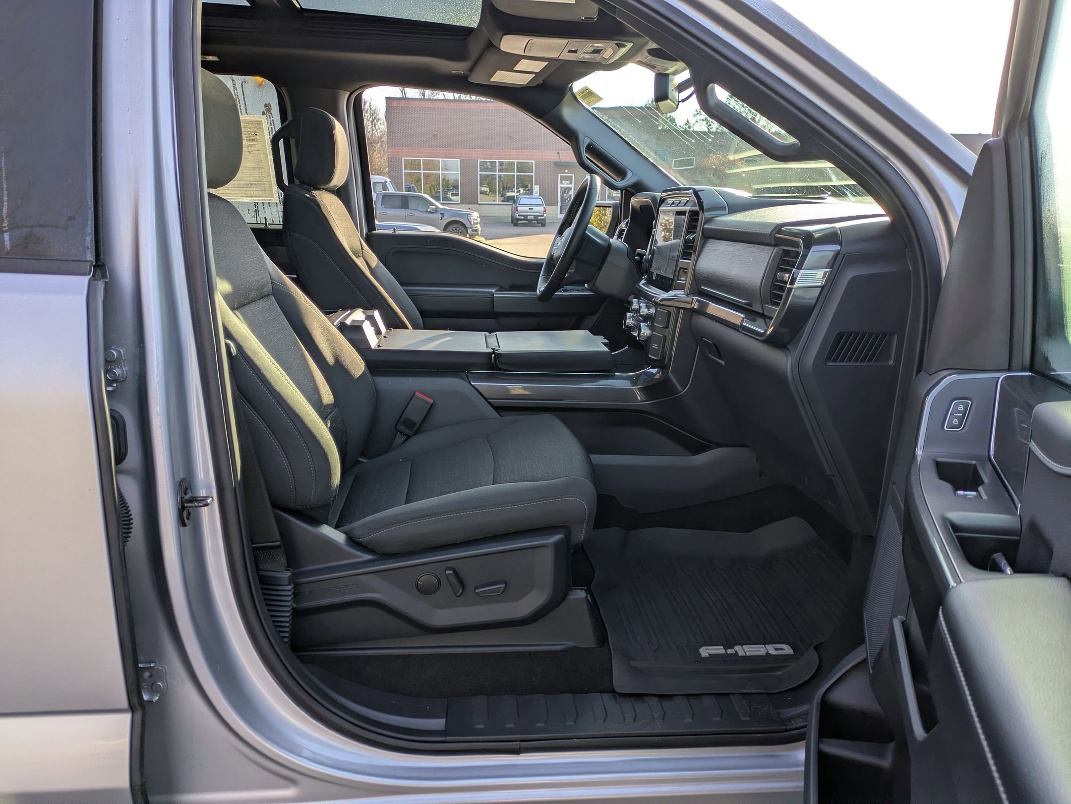 Certified 2023 Ford F150 XLT w/ Equipment Group 302A High image 43